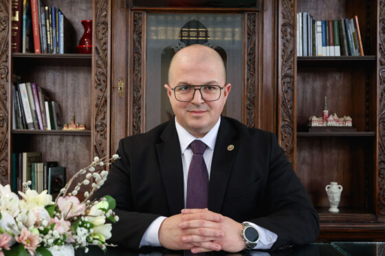 Ускршња честитка председника Скупштине града Даниела Ђивановића