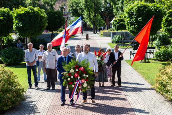 Полагањем венаца и цвећа обележен Дан борца – 4. јул