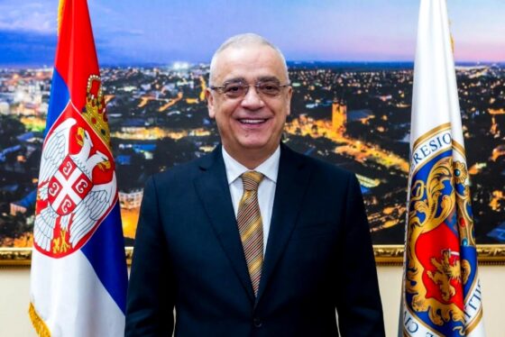 Честитка градоначелника Стевана Бакића поводом Дана српског јединства, слободе и националне заставе